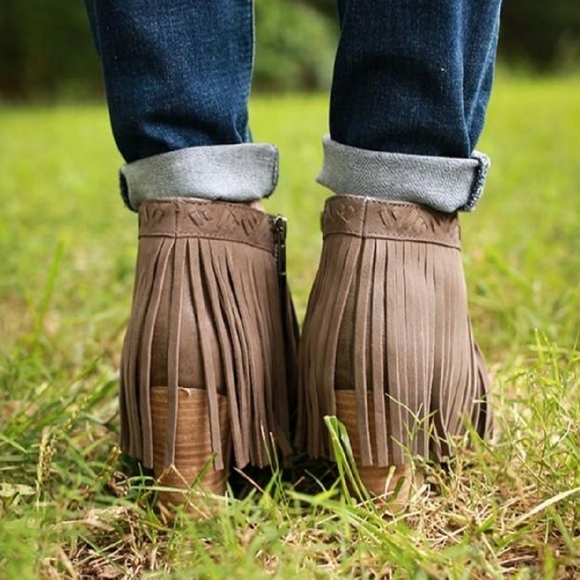 Sassy Seychelles x Anthro Fringe Boho Leather Ankle Booties - Picture 5 of 8